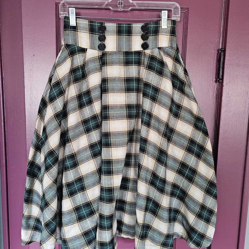 High-Waist Plaid Circle Skirt - Green Cream Check With Pockets!